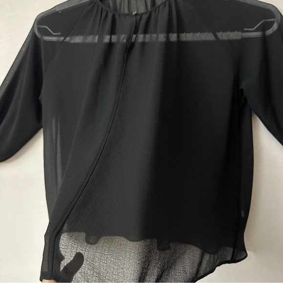 Uniqlo Black Sheer Women's Blouse - Picture 4 of 11